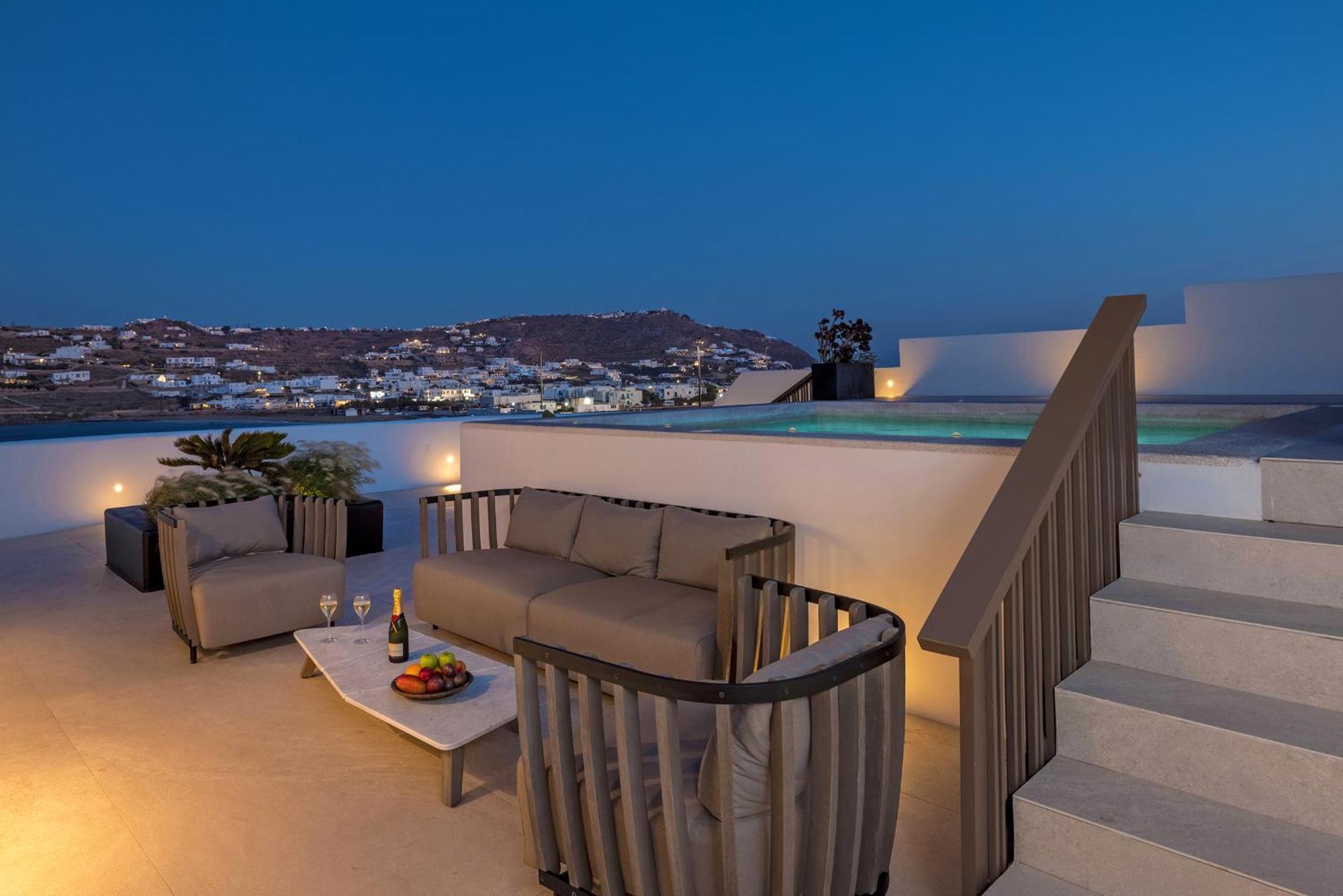 Aeonic Suites And Spa Mykonos Town ภายนอก รูปภาพ