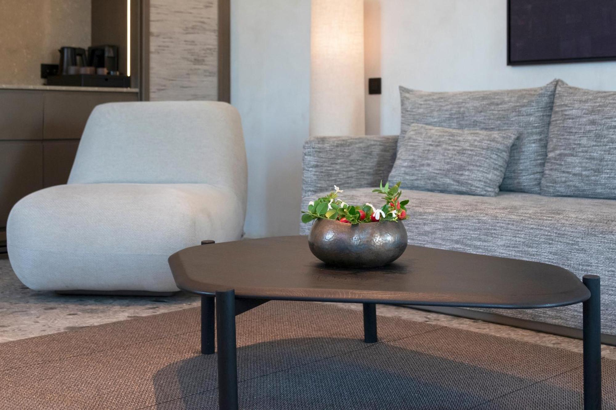 Aeonic Suites And Spa Mykonos Town ภายนอก รูปภาพ