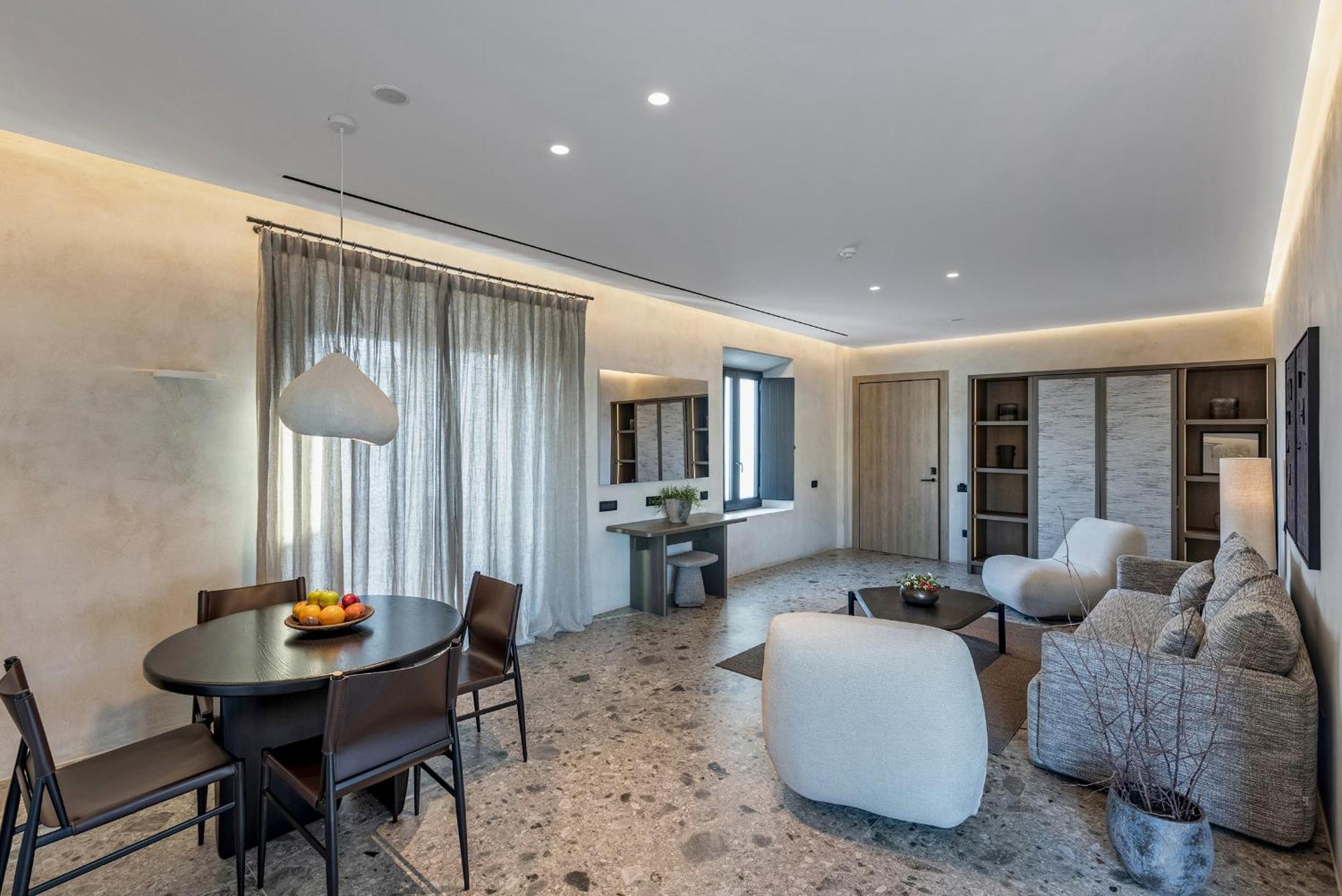 Aeonic Suites And Spa Mykonos Town ภายนอก รูปภาพ