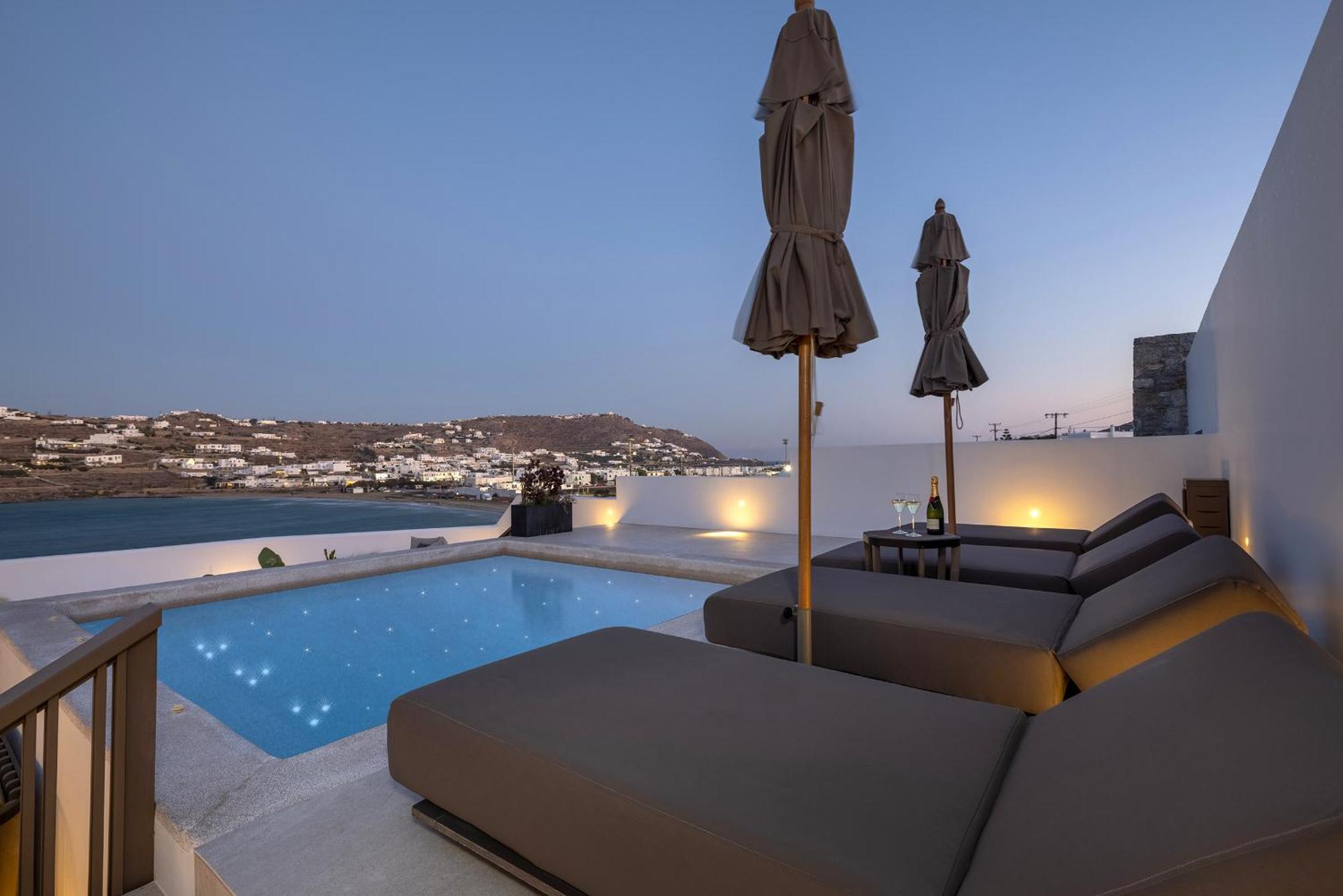 Aeonic Suites And Spa Mykonos Town ภายนอก รูปภาพ