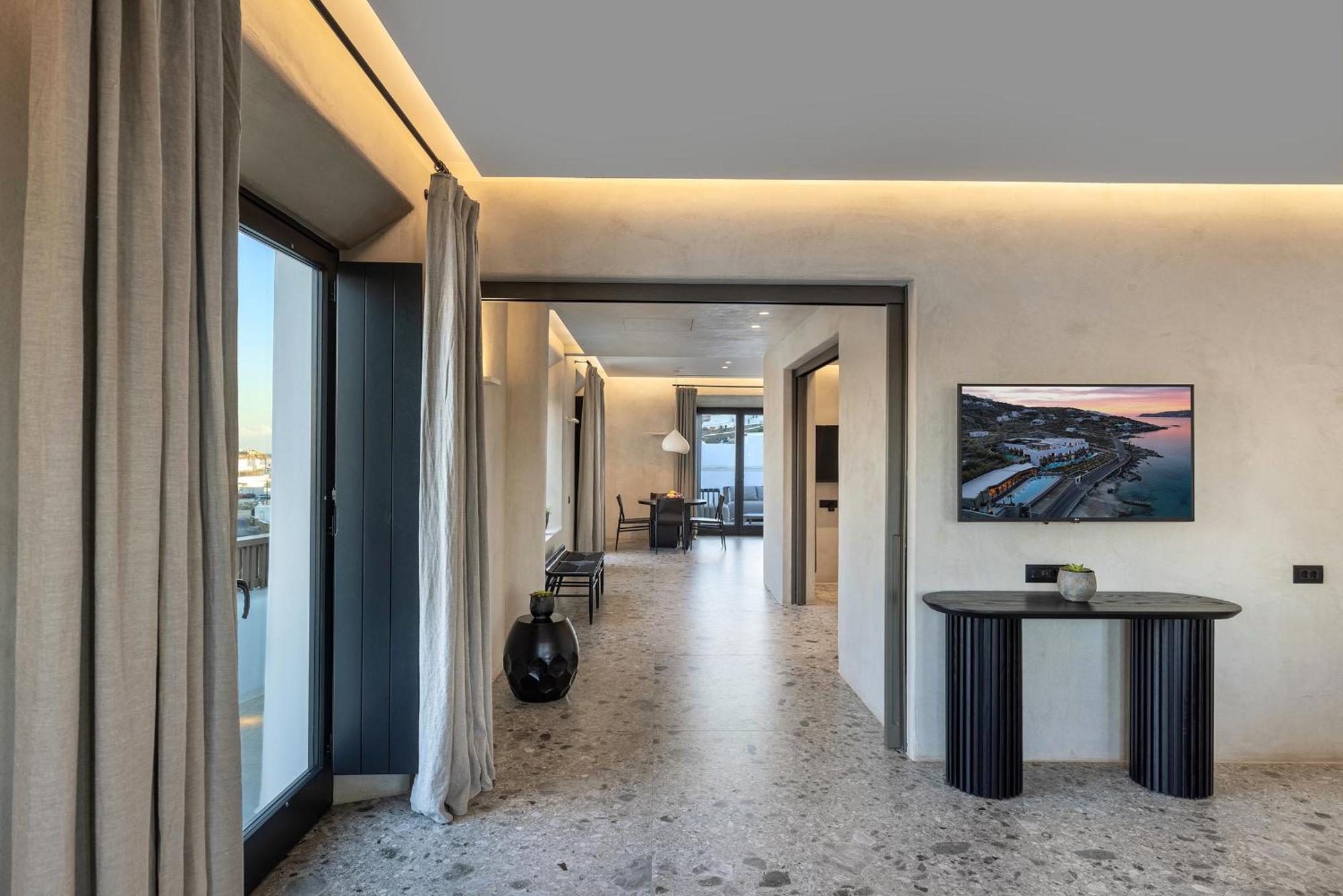 Aeonic Suites And Spa Mykonos Town ภายนอก รูปภาพ