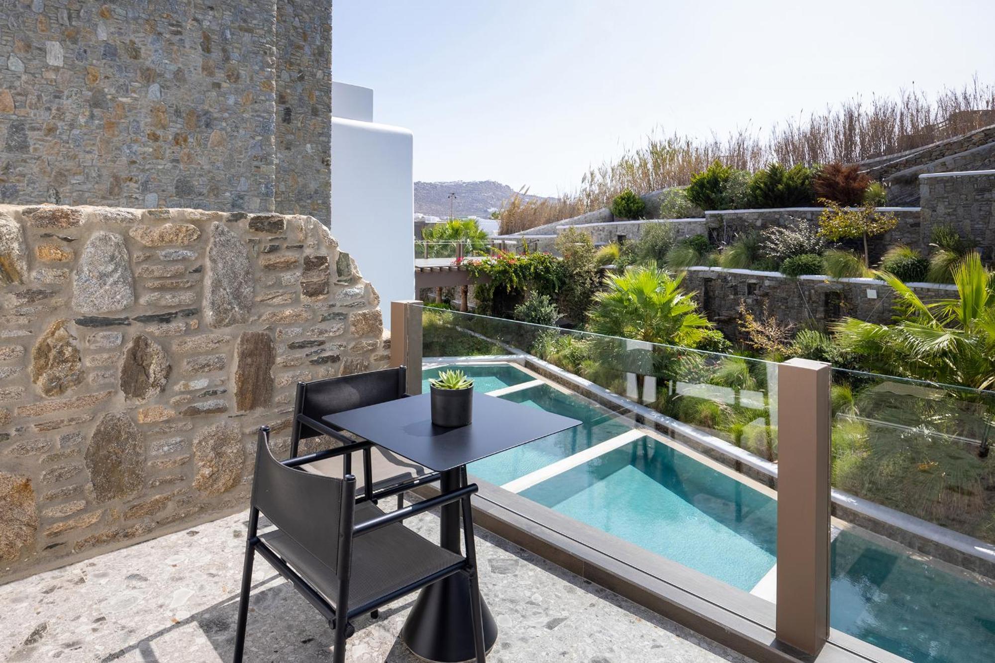 Aeonic Suites And Spa Mykonos Town ภายนอก รูปภาพ