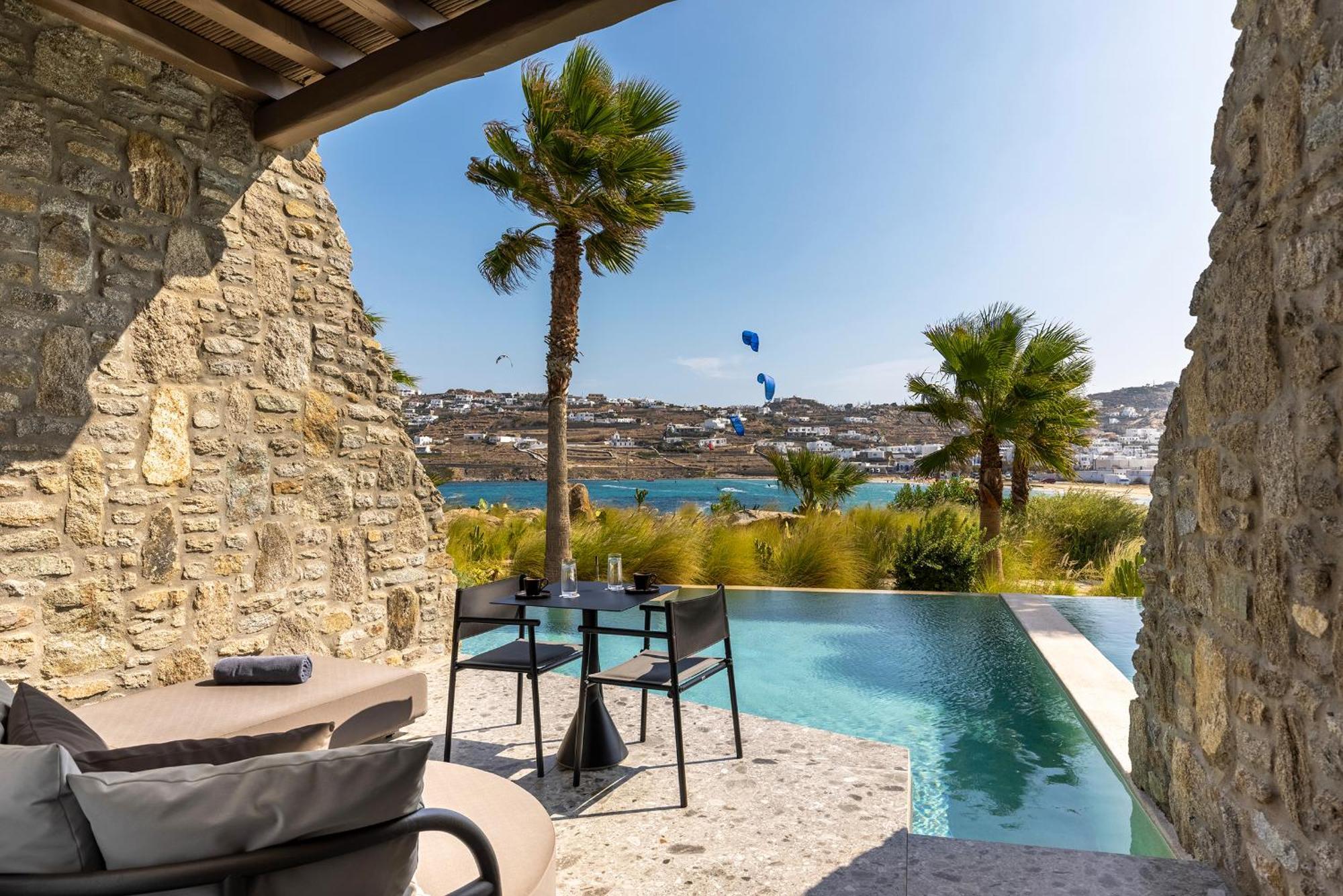 Aeonic Suites And Spa Mykonos Town ภายนอก รูปภาพ