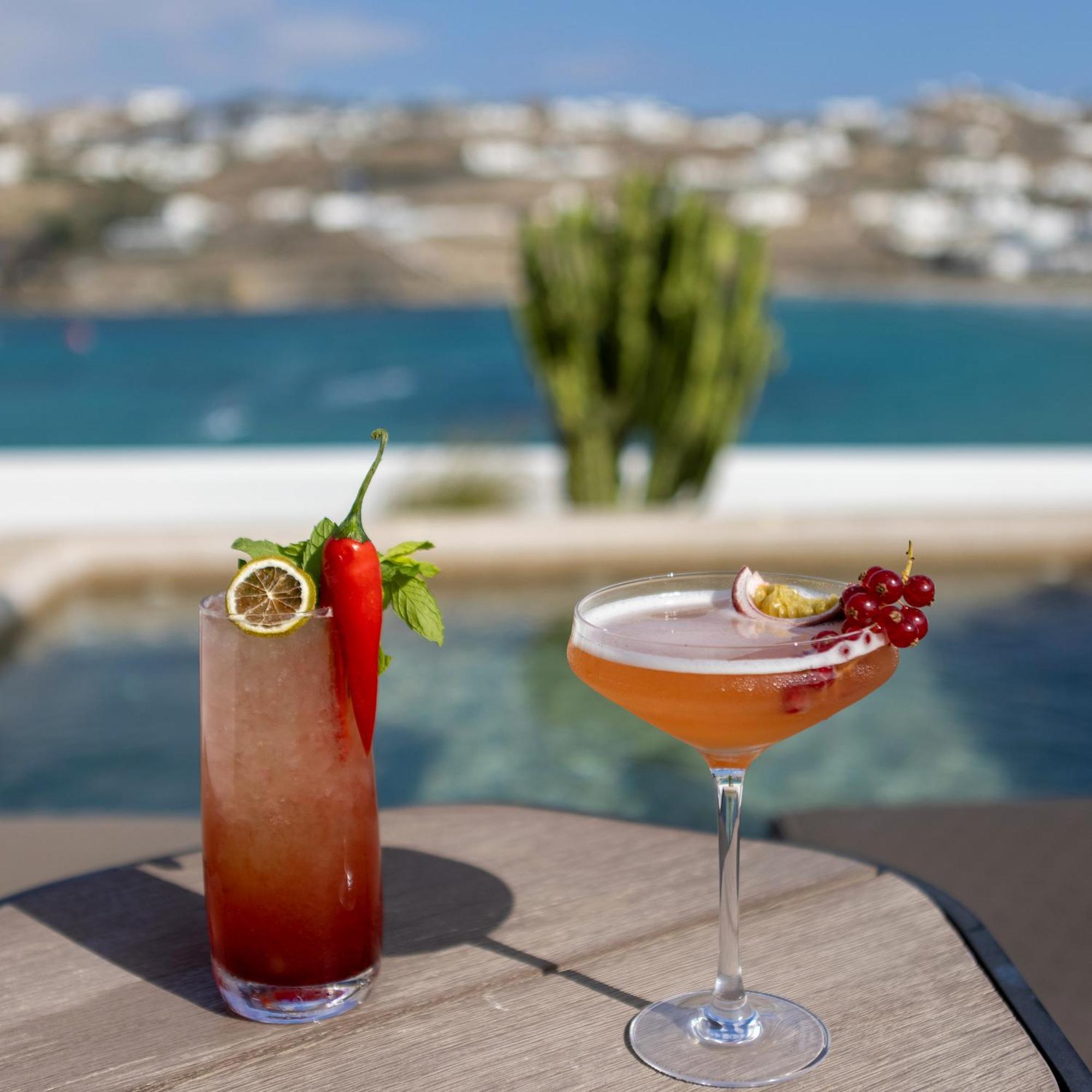 Aeonic Suites And Spa Mykonos Town ภายนอก รูปภาพ