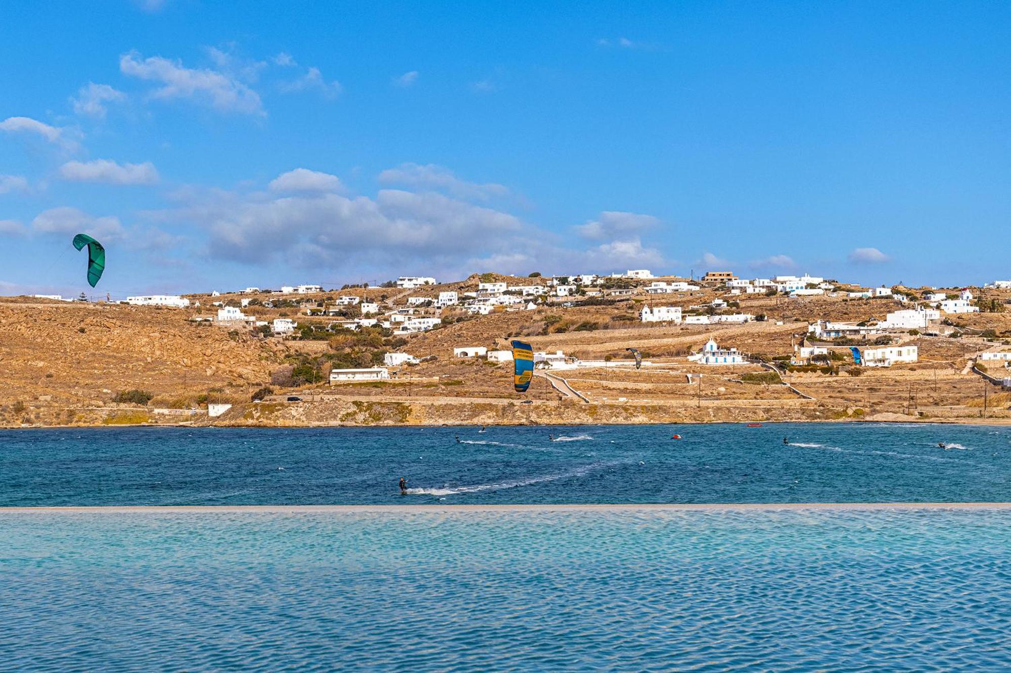 Aeonic Suites And Spa Mykonos Town ภายนอก รูปภาพ